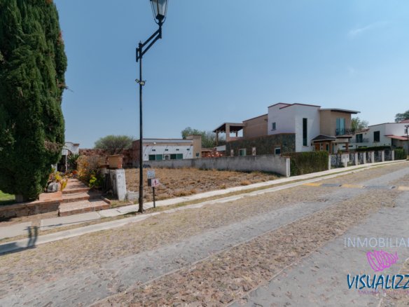 Visualizza Inmobiliaria Tequisquiapan ¡Construye tu Hogar de Ensueño en este Exclusivo Terreno en el Club de Golf Tequisquiapan! %