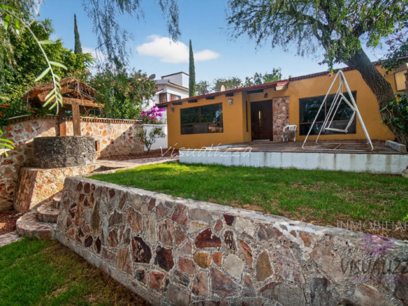 Visualizza Inmobiliaria Tequisquiapan Casa en renta en Tequisquiapan, en Calzada de la Media Luna, en el encantador Barrio de San Juan %